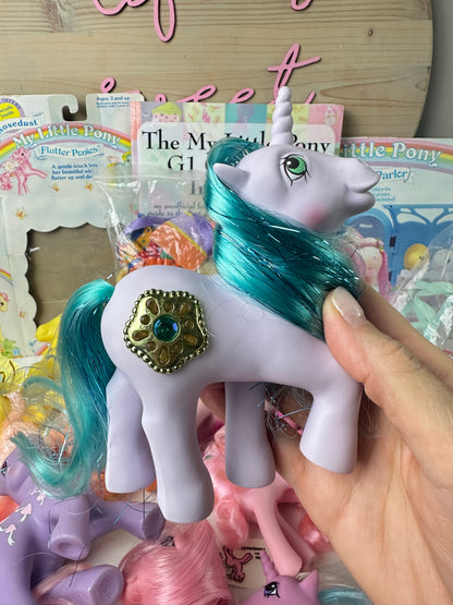1980s G1 My Little Pony Lot with Accessories & Guide *Berry Vault*