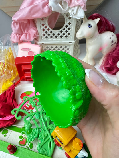 1980s Kenner Hasbro Strawberry Shortcake Parts & Pieces TLC Played With Lot