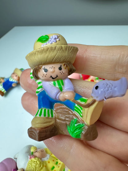 1980s Kenner Strawberry Shortcake Huckleberry Pie Fishing Miniature PVC