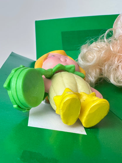 1985 Kenner Strawberry Shortcake Banana Twirl with Banana Berrykin Doll MIB *Berry Vault*