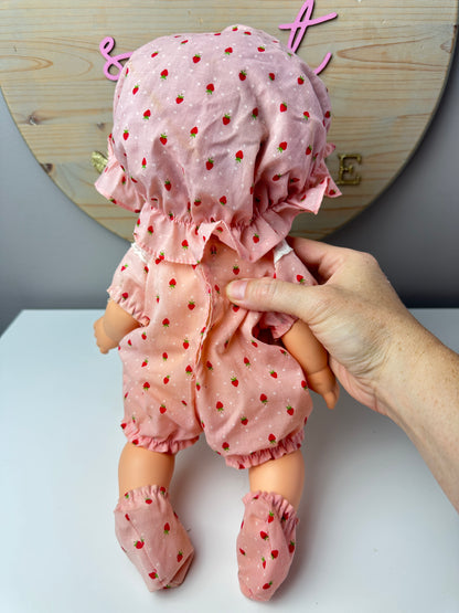 1982 Kenner Strawberry Shortcake Blow Kiss Doll [FLAWED]
