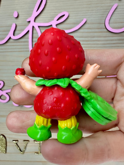 1985 Kenner Strawberry Shortcake Strawberrykin Critter w/ Full Pouch *Original*