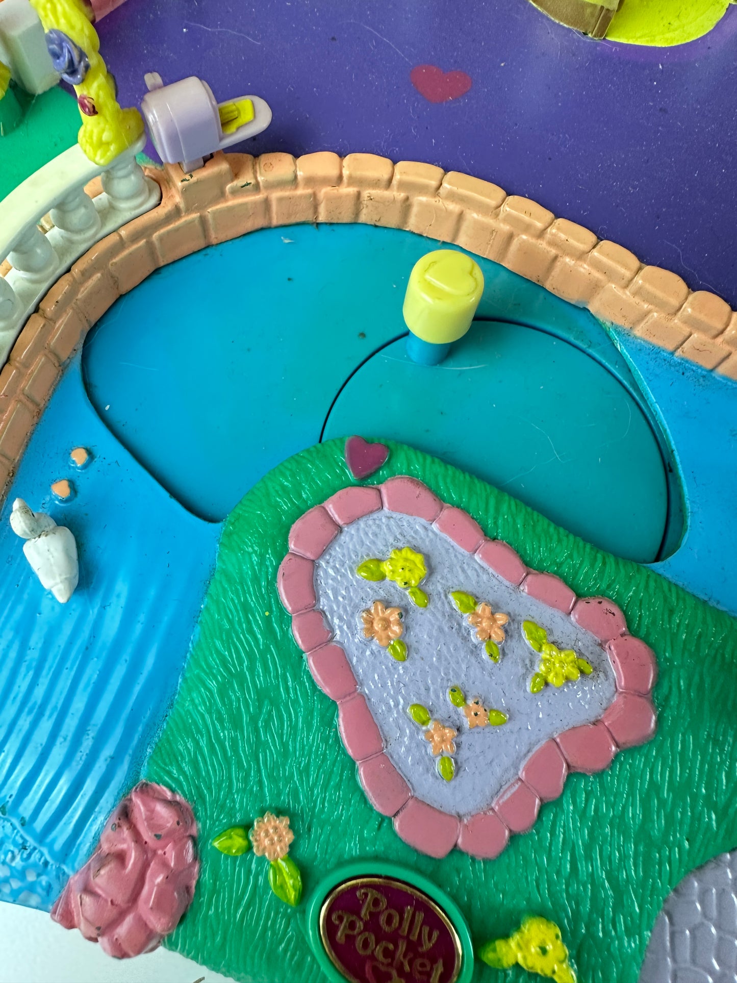 1996 Bluebird Polly Pocket Magical Movin' Boutique Playset