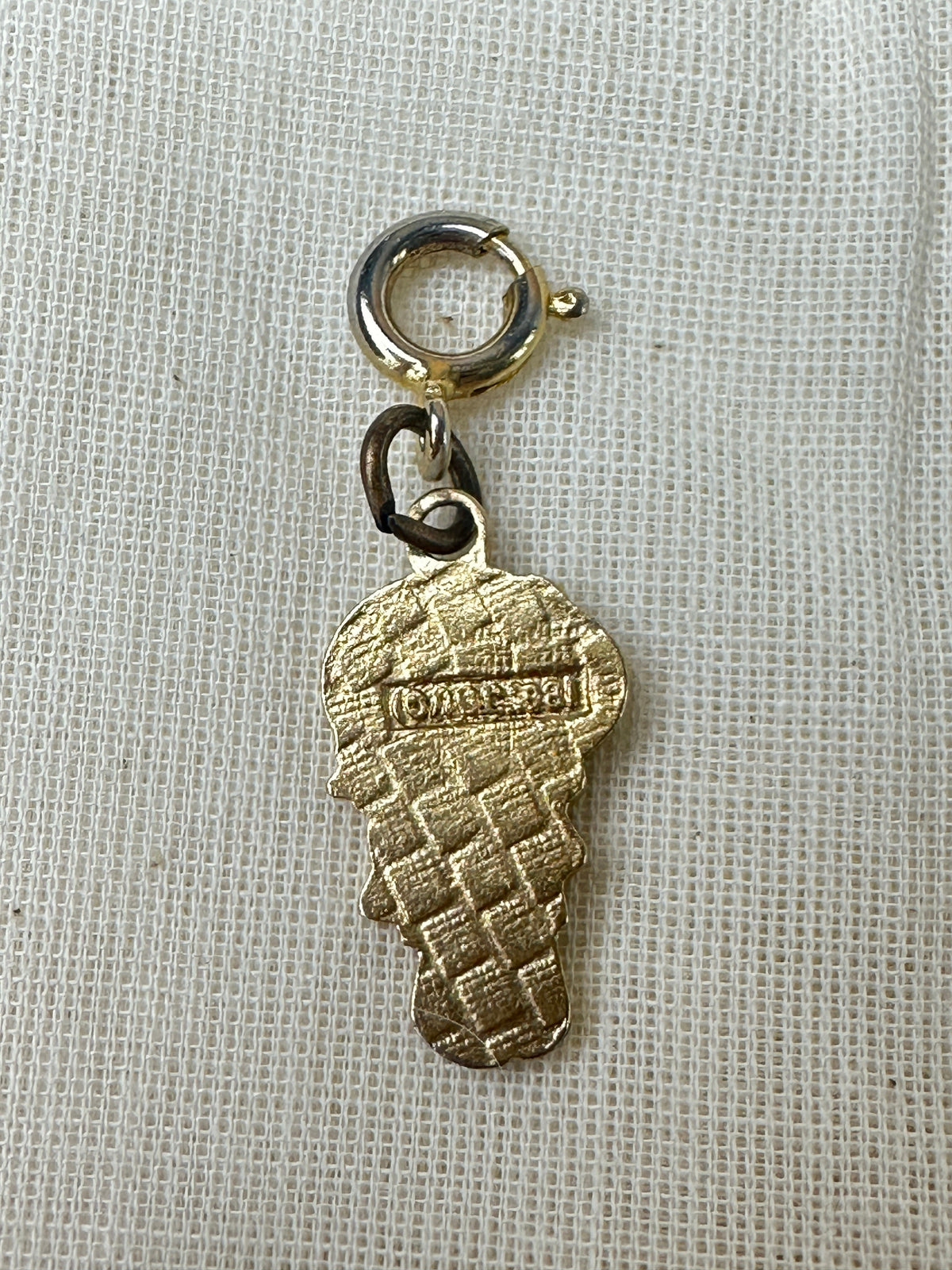 1980s Kenner Strawberry Shortcake Mail-In Promotional Charm [Raspberry Tart] #2