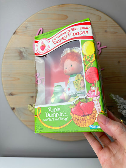 1984 Kenner Strawberry Shortcake Apple Dumplin' with Tea Time Turtle Party Pleaser Doll [Factory Sealed]