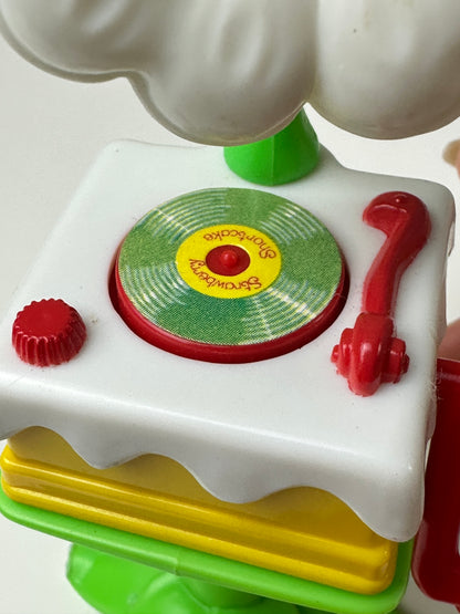 1985 Kenner Strawberry Shortcake Berry Happy Home Fancy Fun Foom Phonograph Record Player