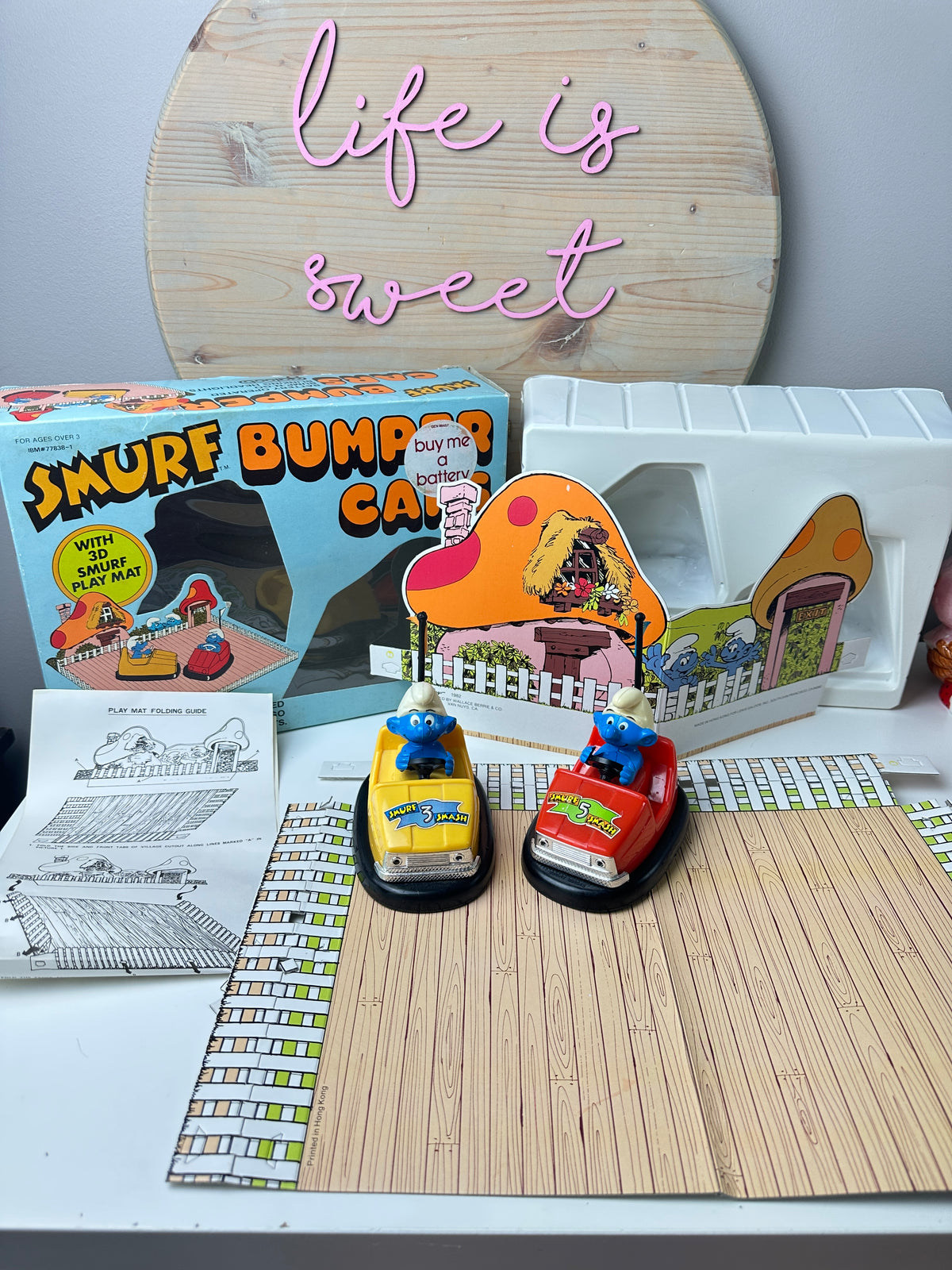 1982 Galoob Peyo Smurfs Bumper Cars Playset in Box