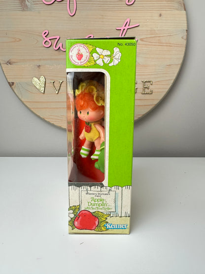 1982 Kenner Strawberry Shortcake Apple Dumplin' with Tea Time Turtle Doll NRFB Factory Sealed