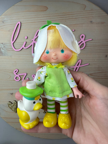 1983 Kenner Strawberry Shortcake Mint Tulip with Marsh Mallard *Berry Vault*