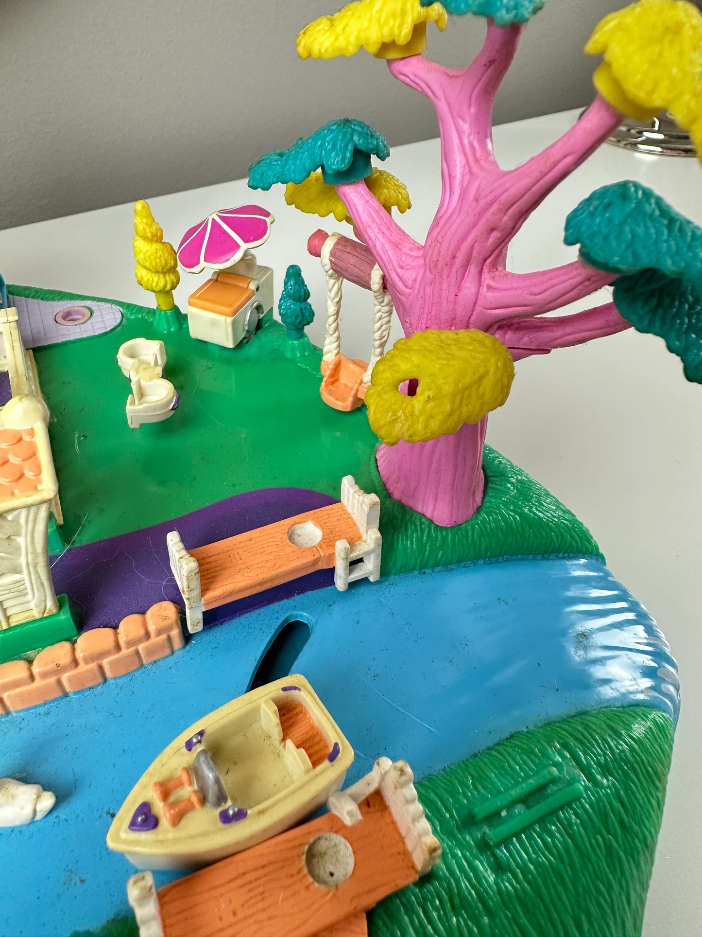 1996 Bluebird Polly Pocket Magical Movin' Boutique Playset