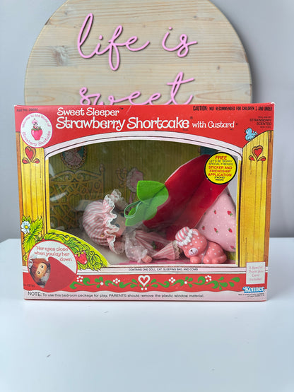 1984 Kenner Strawberry Shortcake Sweet Sleeper Doll NRFB