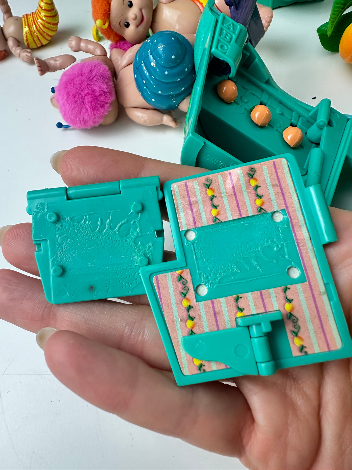 1998/1999 Trendmasters Dream Garden & Playmates Fuzzy Buzzies Lot