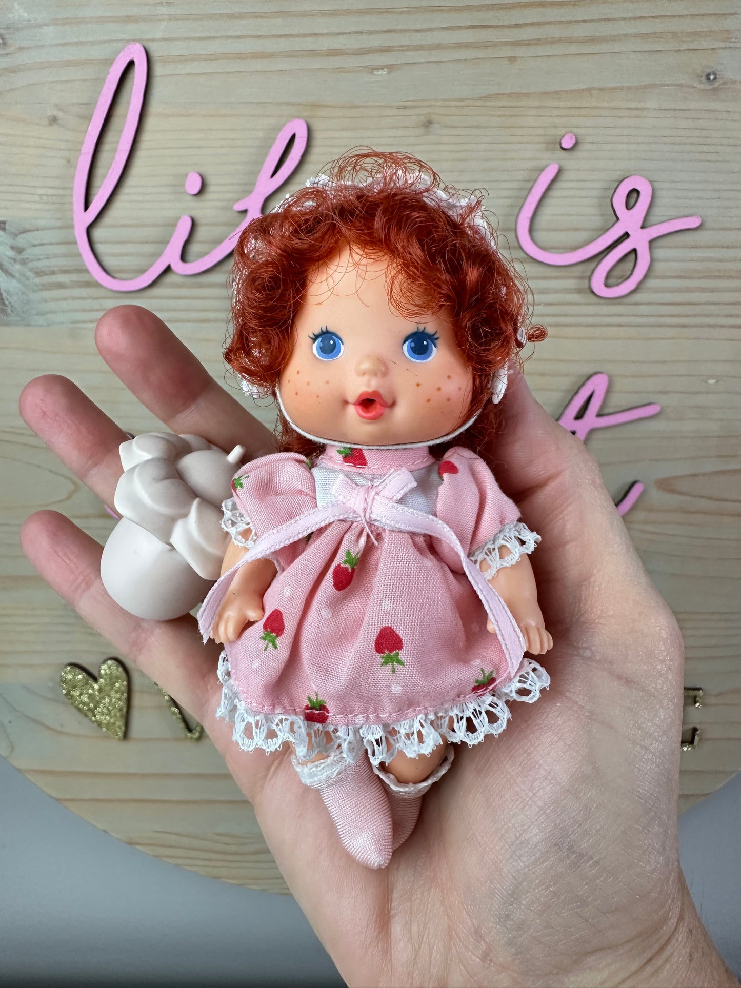 🎉 SHOP MY BINS 🎉 1980s Kenner Strawberry Shortcake Dolls Unplayed With [Sold Separately]