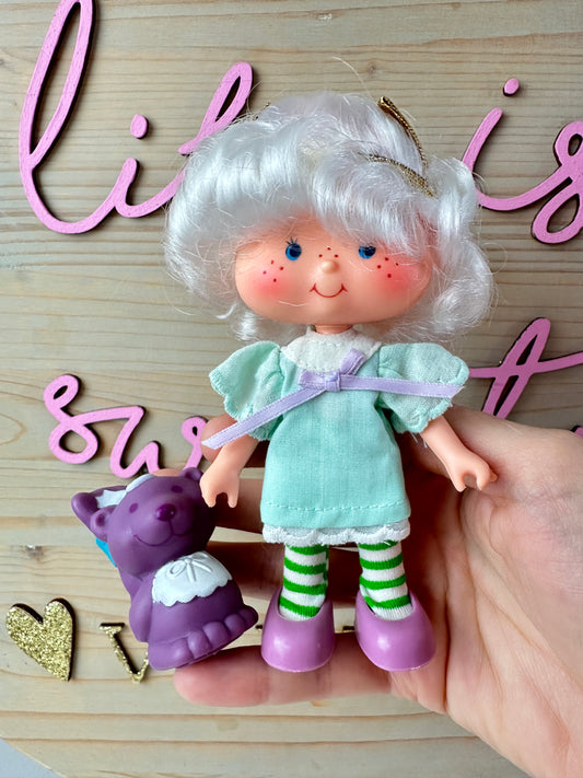 1982 Kenner Strawberry Shortcake Angel Cake with Souffle *Berry Vault*