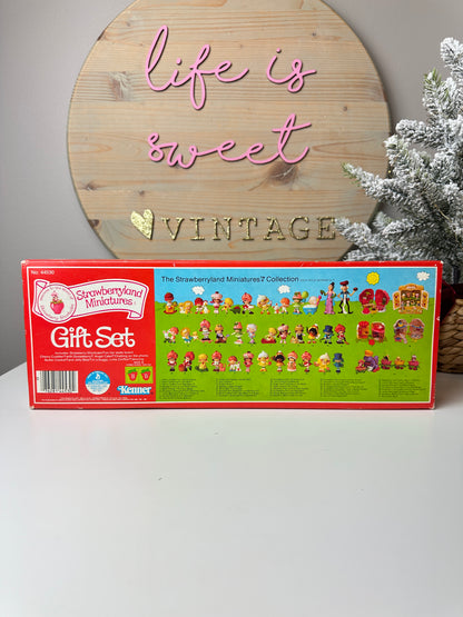 1982 Kenner Strawberry Shortcake Strawberryland Miniature Gift Set MIB NRFB