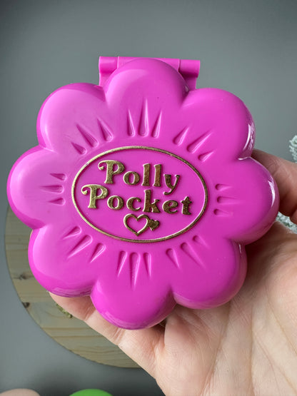 1990 Bluebird Toys Polly Pocket Mr. Fry's Complete