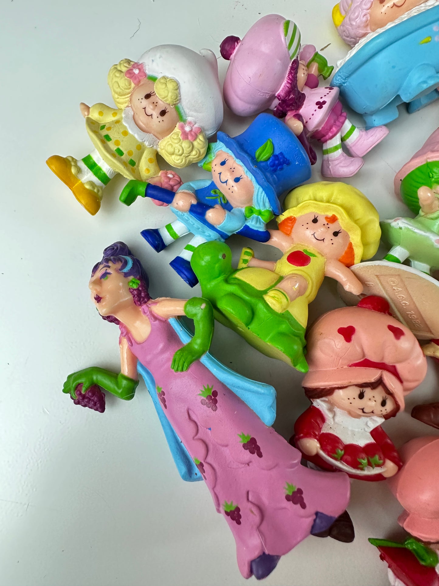 1980s Kenner Strawberry Shortcake Miniatures PVC Figures [Sold Separately]