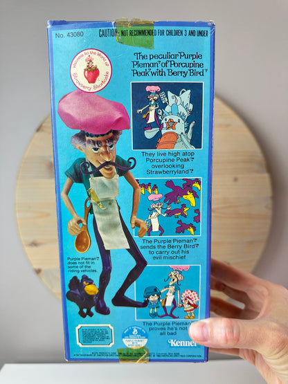 1980 Kenner Strawberry Shortcake Purple Pieman with Berry Bird Doll with Box