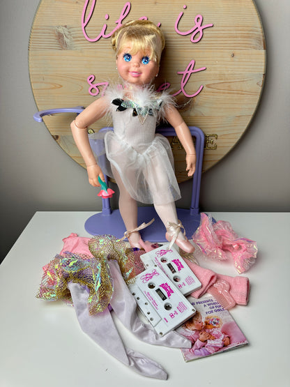1989/1990 TYCO My Pretty Ballerina MIB with Extra Outfits