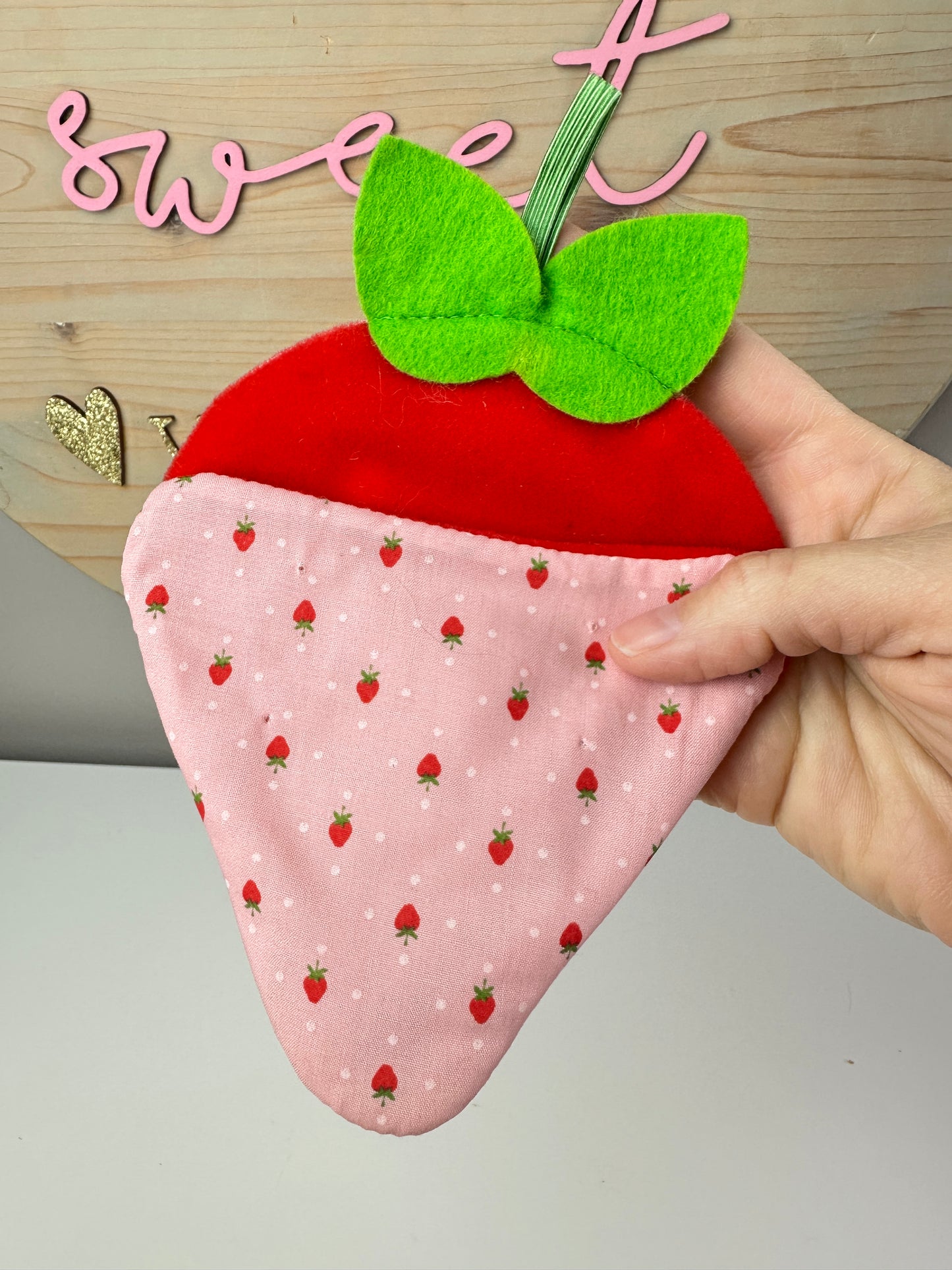 1984 Kenner Strawberry Shortcake with Custard Sweet Sleeper Doll with Sleeping Bag