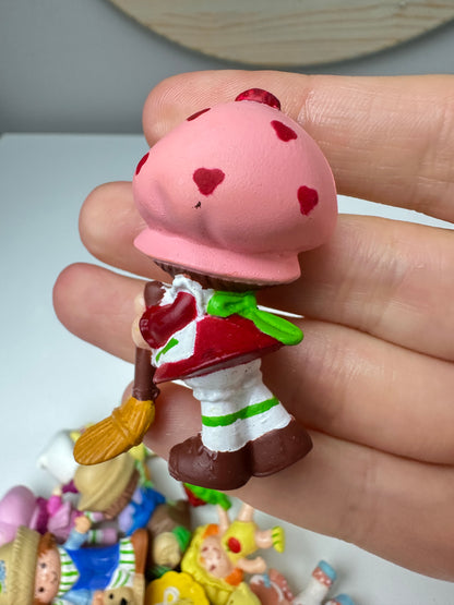 1980s Kenner Strawberry Shortcake with a Broom Miniature PVC