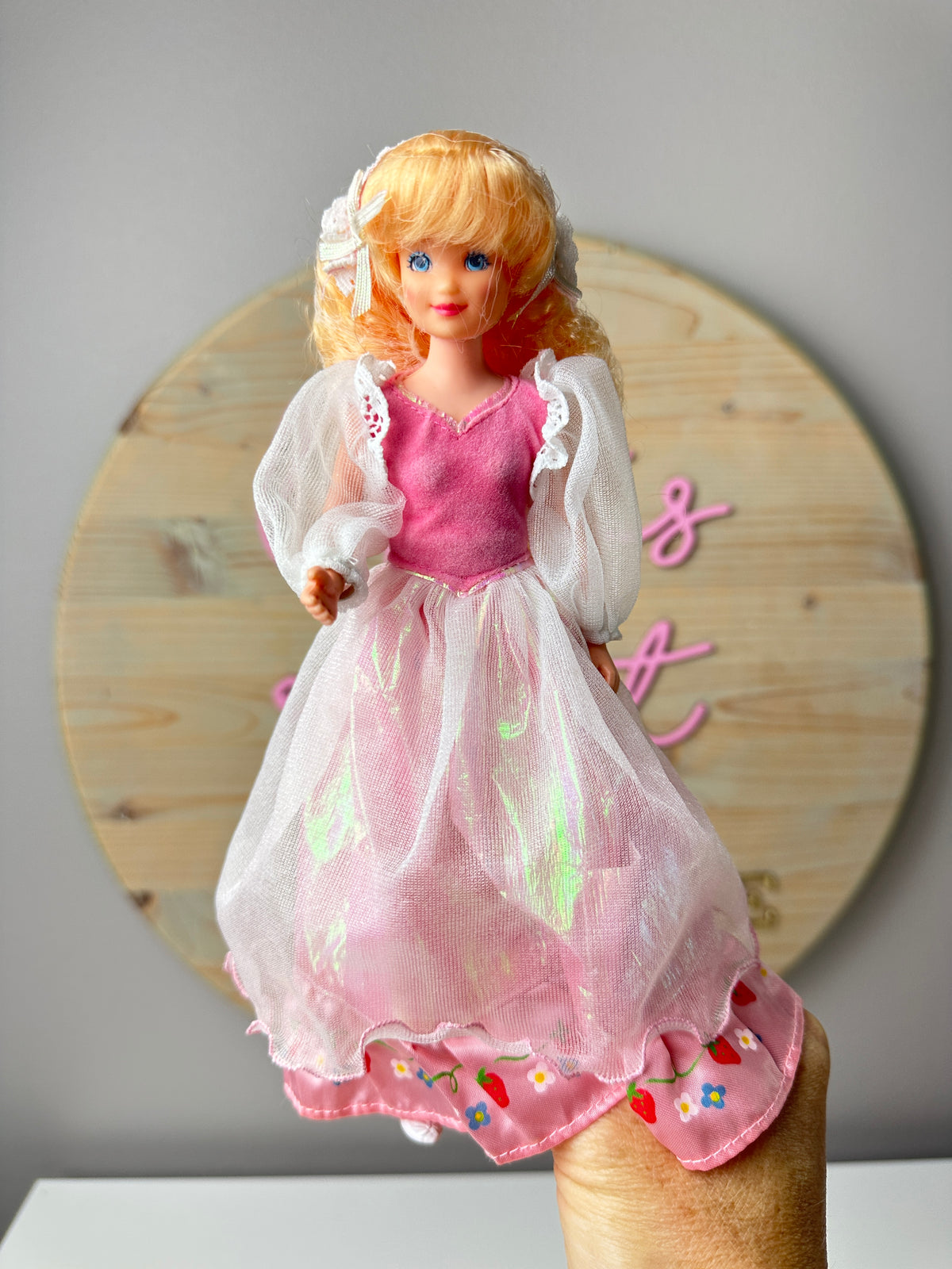 1985 Kenner Strawberry Shortcake Plum Berry Berrykin Princess Doll *Berry Vault*