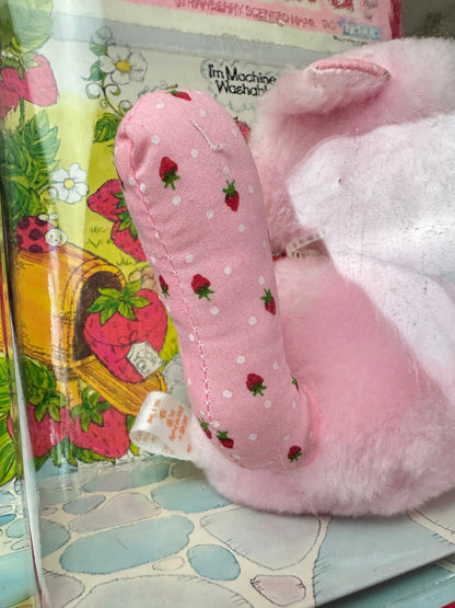 1980 Kenner Strawberry Shortcake Custard Plush MIB NRFB
