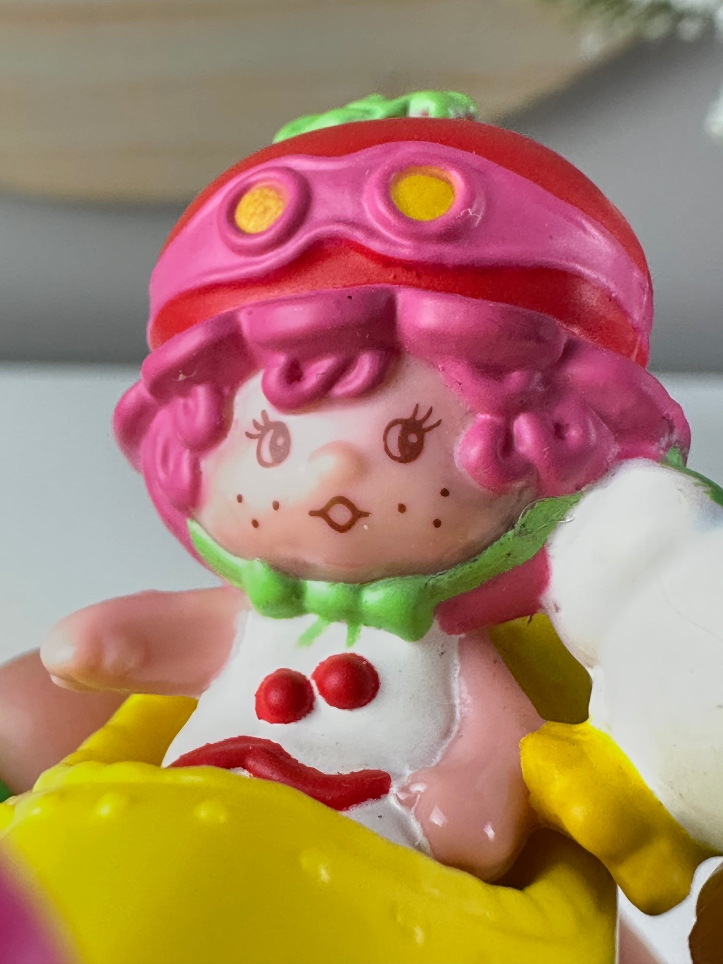 1984 Kenner Strawberry Shortcake Cherry Cuddler with Gooseberry Flying an Airplane Deluxe Mini PVC Figure *Berry Vault*