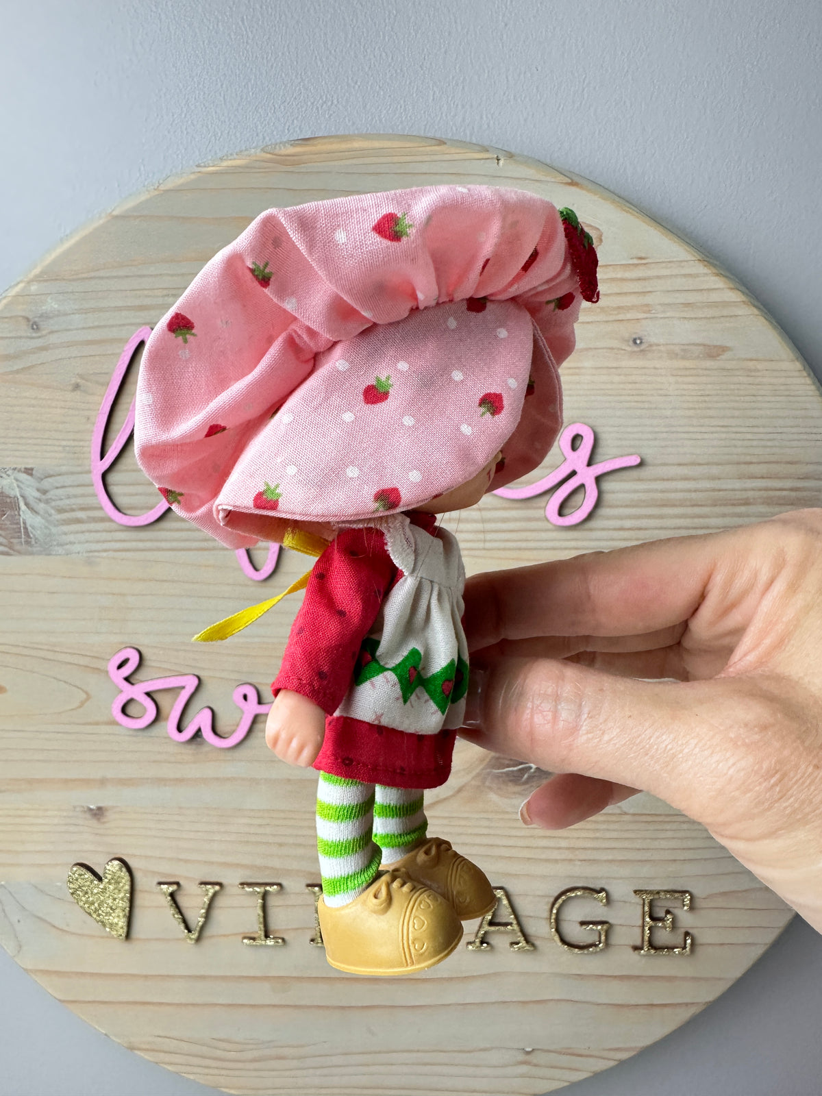 1982 Kenner Strawberry Shortcake with Custard Doll [Unmarked Body]