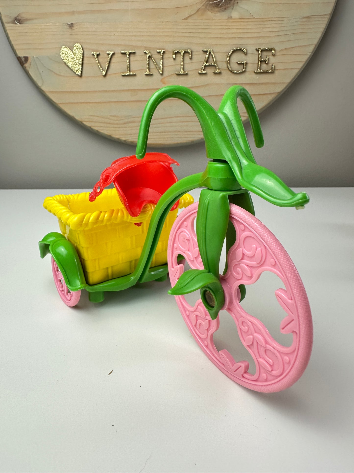 1982 Kenner Strawberry Shortcake Berry Cycle Doll Playset