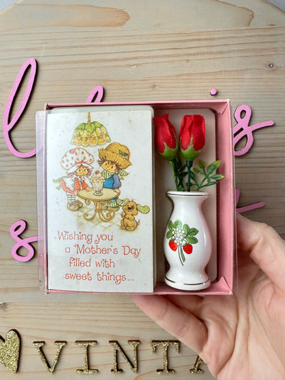 1982 AGC Strawberry Shortcake Pink Mother's Day Gift Set