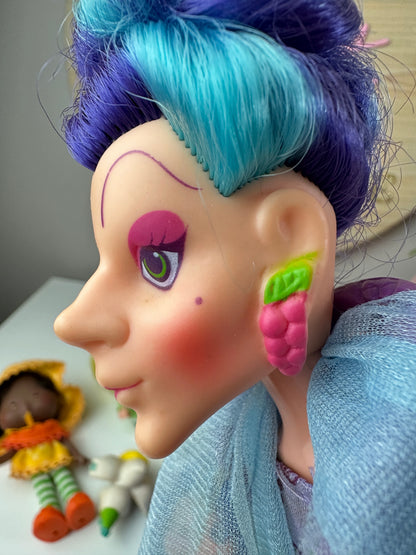 1982 Kenner Strawberry Shortcake Sour Grapes with Dregs Doll
