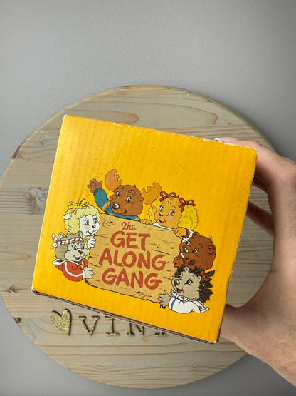 1985 Designer's Collection Get Along Gang Tin Pencil Crayon Holder MIB
