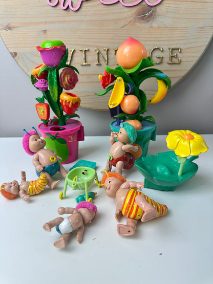 1998/1999 Trendmasters Dream Garden & Playmates Fuzzy Buzzies Lot