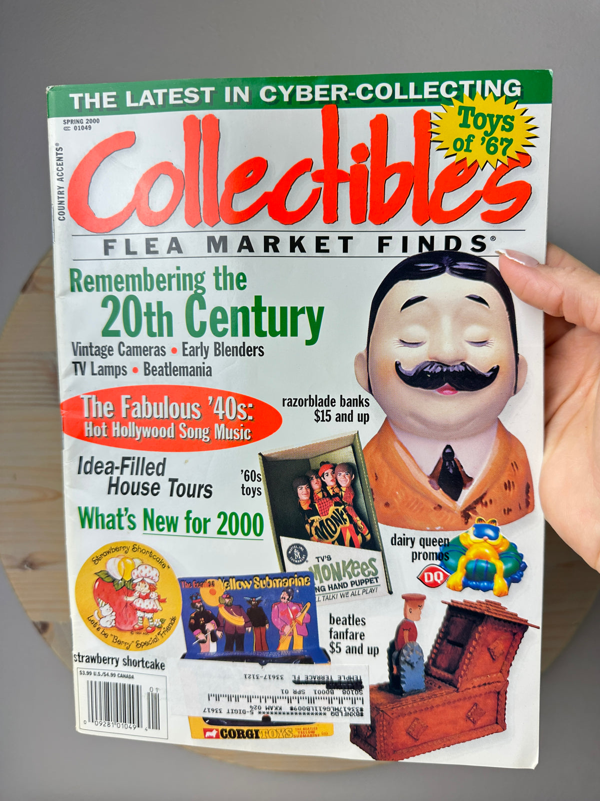 2000 Y2K Collectibles Magazine featuring Strawberry Shortcake article