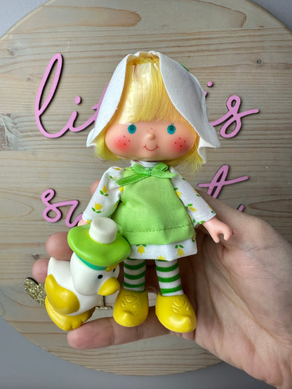 1983 Kenner Strawberry Shortcake Mint Tulip with Marsh Mallard *Berry Vault*