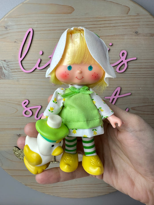 1983 Kenner Strawberry Shortcake Mint Tulip with Marsh Mallard *Berry Vault*