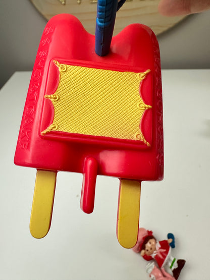 1983 Kenner Strawberry Shortcake with Custard on a Sailboat Deluxe Miniature Set