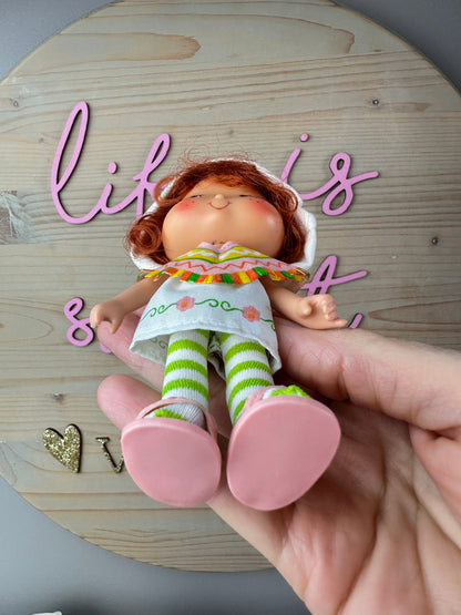 1983 Kenner Strawberry Shortcake Cafe Ole with Burrito *Berry Vault*