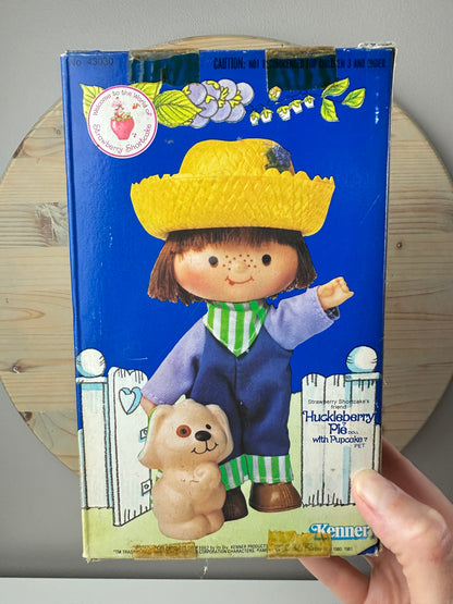1982 Kenner Strawberry Shortcake Huckleberry Pie with Pupcake Doll NRFB Sealed