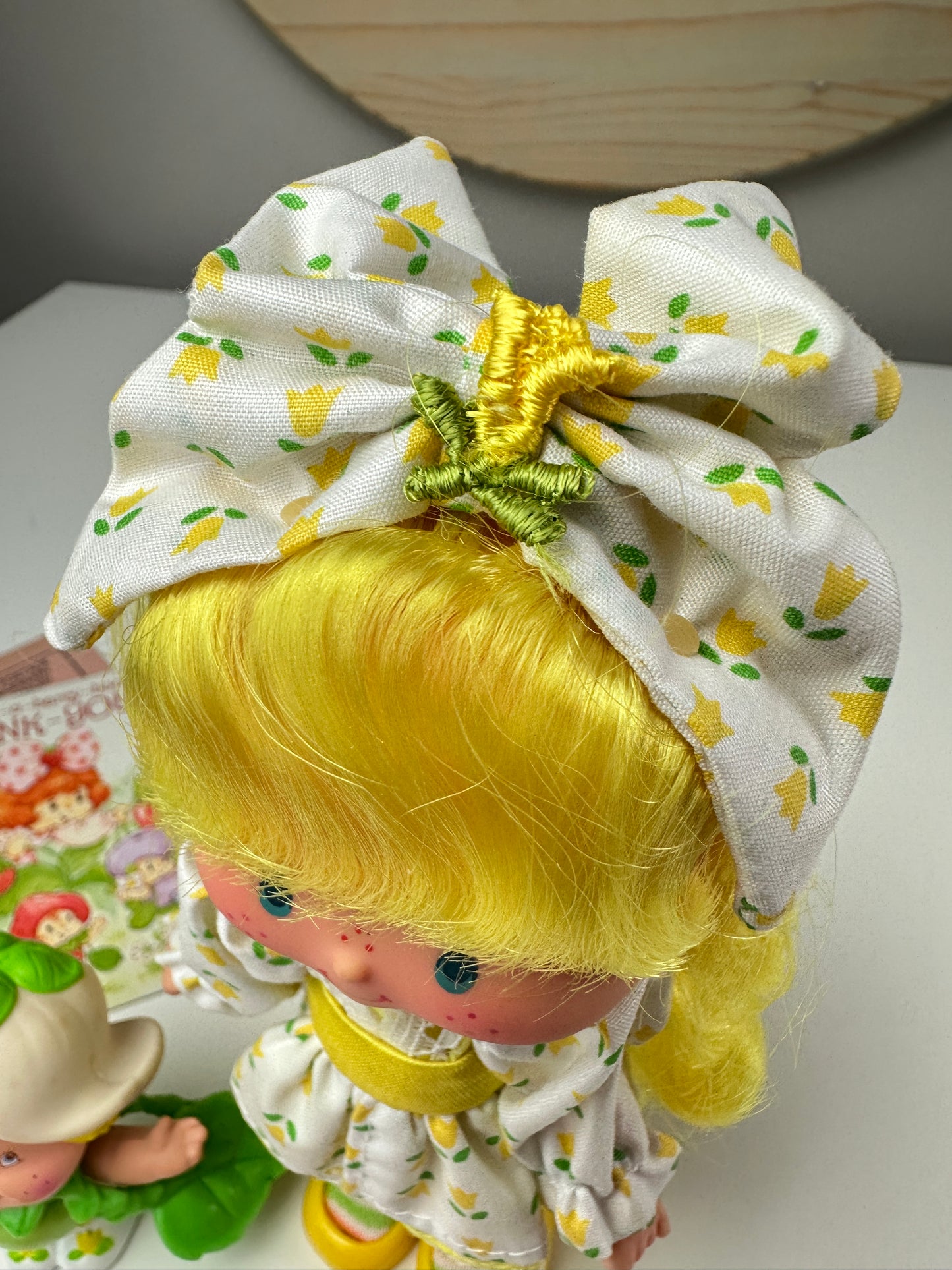 1985 Kenner Strawberry Shortcake Mint Tulip Berrykin Doll with Mint Berrykin *Berry Vault*