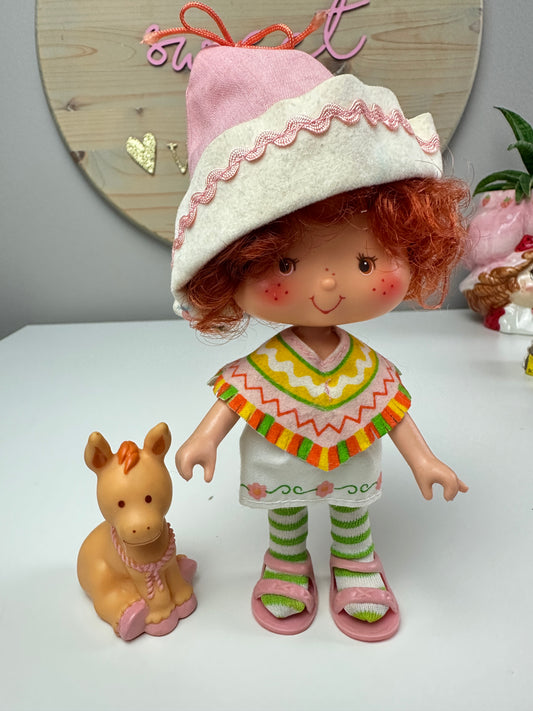 1983 Kenner Strawberry Shortcake Cafe Ole with Burrito Doll