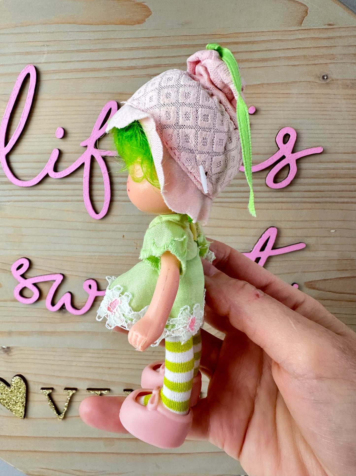 1982 Kenner Strawberry Shortcake Lime Chiffon with Parfait *Berry Vault*