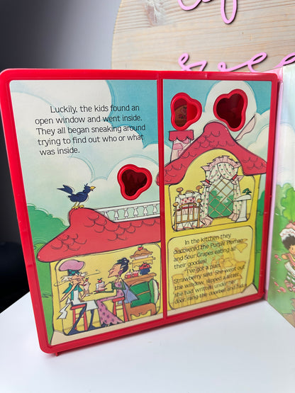 1984 Kenner Strawberry Shortcake Storybook Carry Case *Berry Vault*