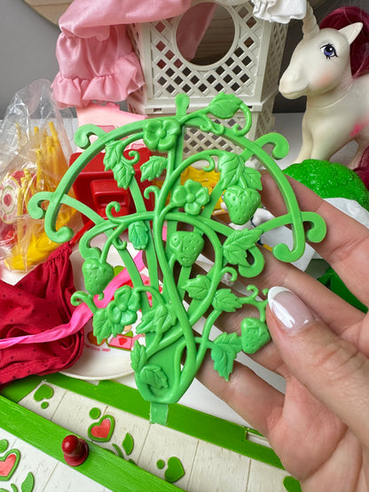 1980s Kenner Hasbro Strawberry Shortcake Parts & Pieces TLC Played With Lot