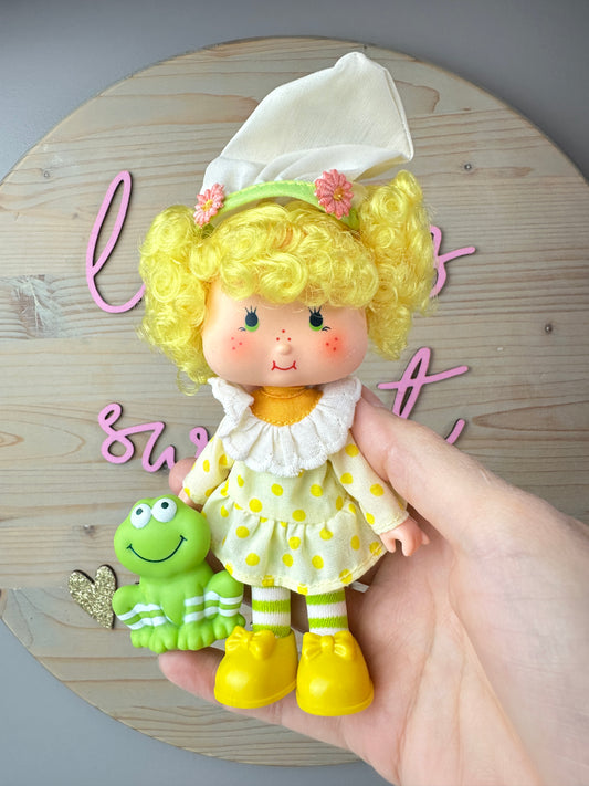 1982 Kenner Strawberry Shortcake Lemon Meringue with Frappe Doll *Berry Vault*
