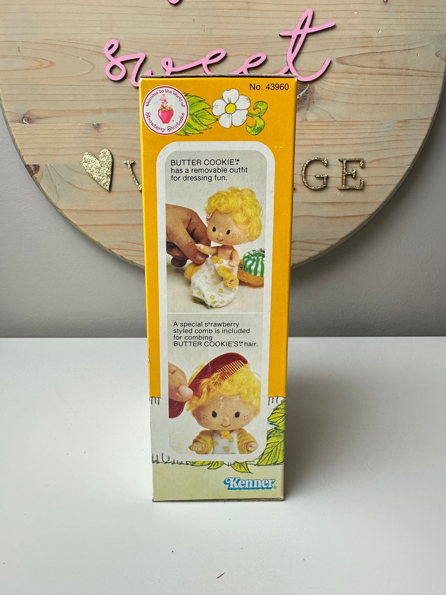 1982 Kenner Strawberry Shortcake Butter Cookie with Jelly Bear Doll NRFB Factory Sealed