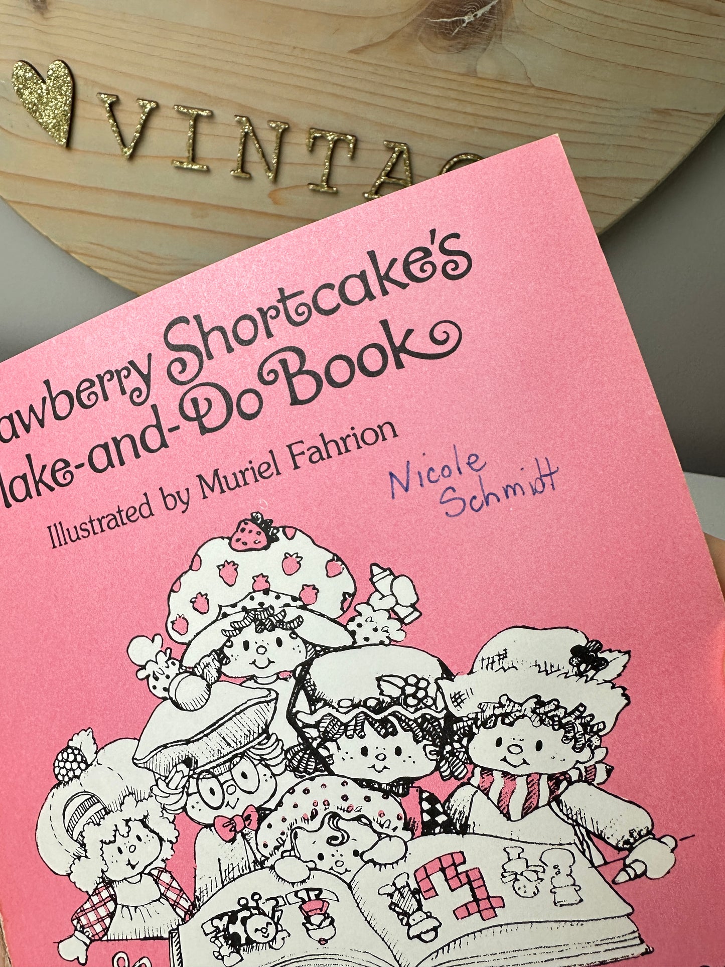 1980s AGC Strawberry Shortcake Make & Do Book