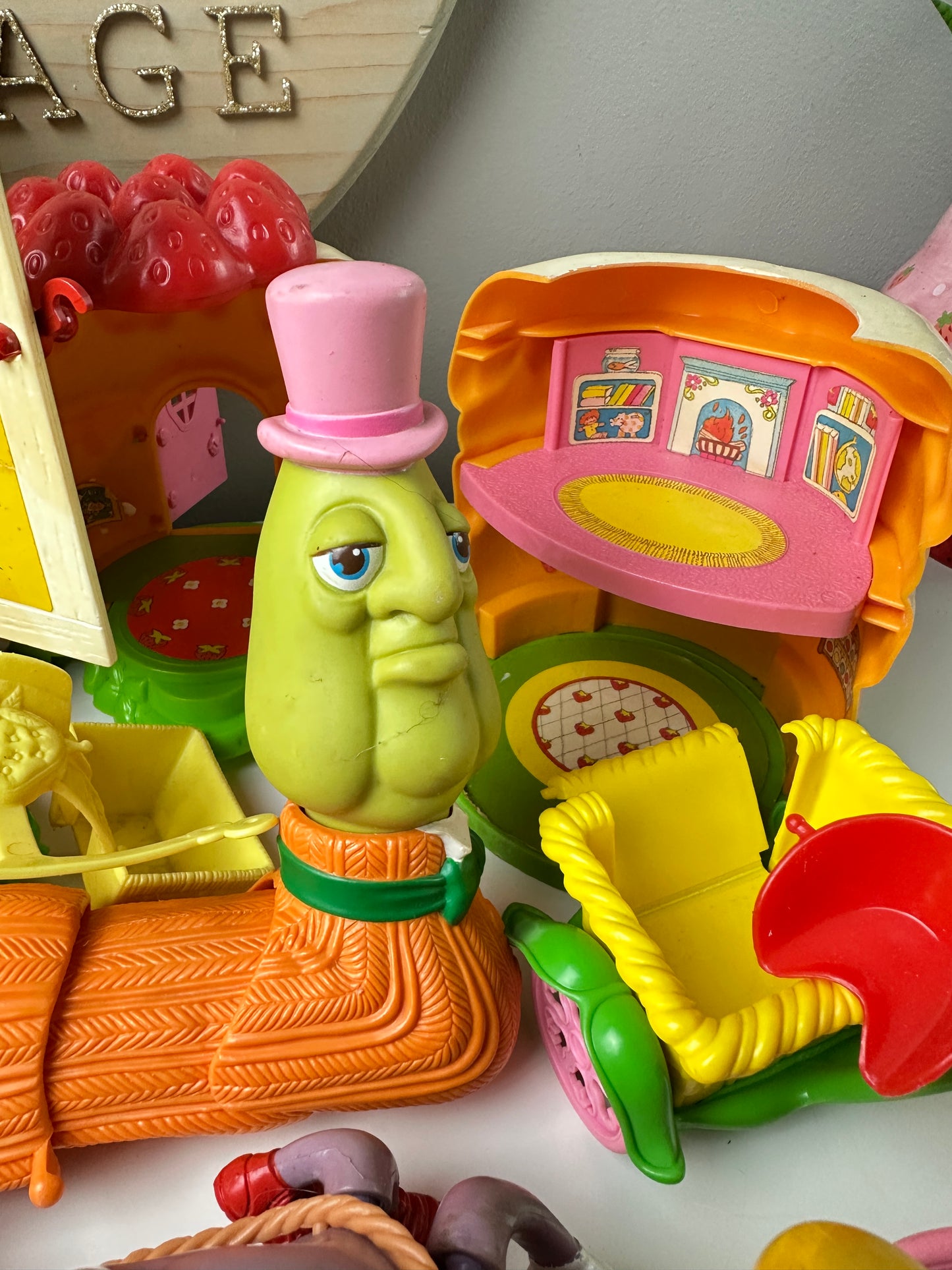 1980s Kenner Strawberry Shortcake Lot [Damaged]
