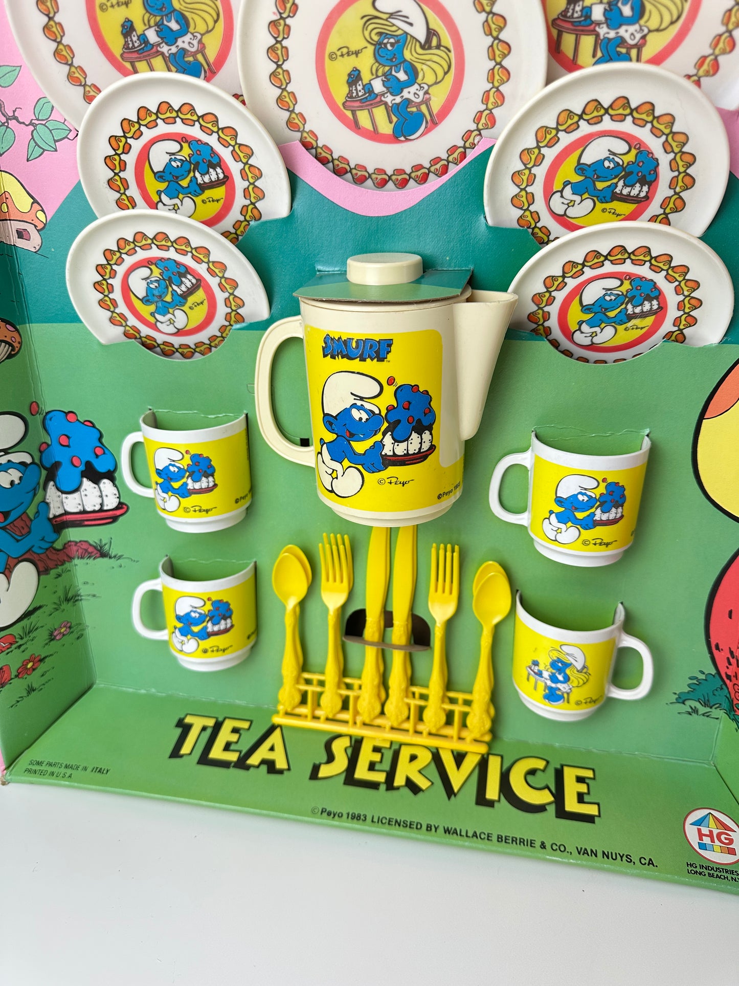 1983 Smurfs Smurfette Tea Service MIB